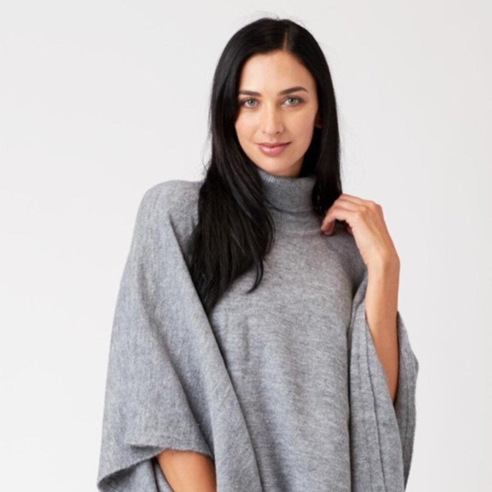 NWT, XCVI SLATE (GREY) CARTWRIGHT PONCHO , OS - Retail $108